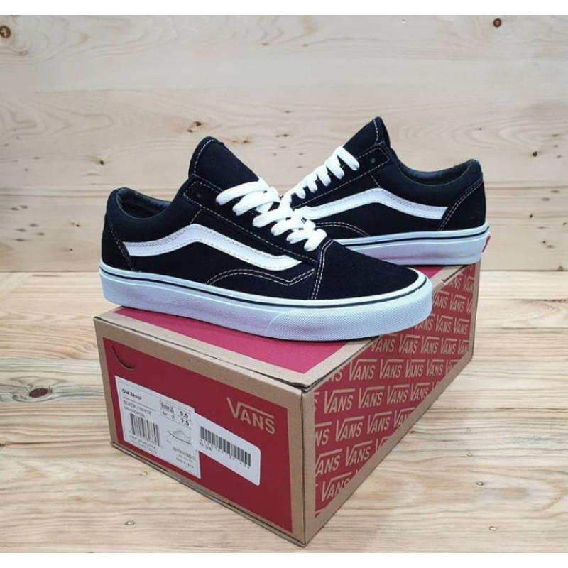Sepatu Sneakers Vans Hitam Putih