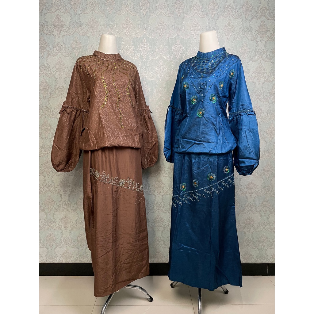 SETELAN BAJU MUSLIM WANITA ATASAN DAN ROK BARU STOK LAMA HARGA BEKAS