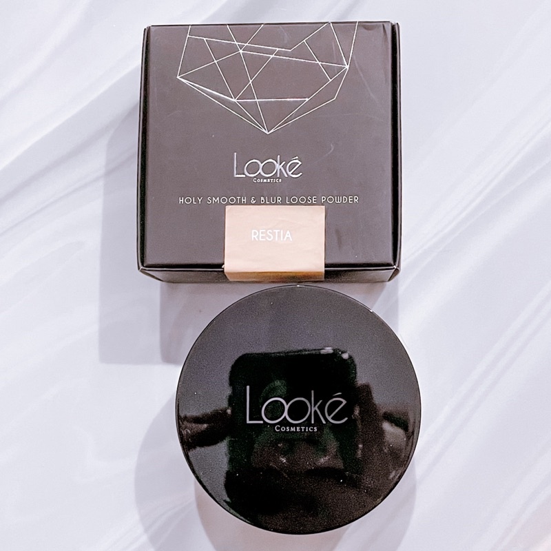 looke cosmetics holy smooth & blur loose powder