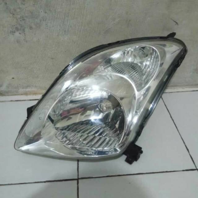 Headlamp Lampu depan Swift 2004-2011 Original