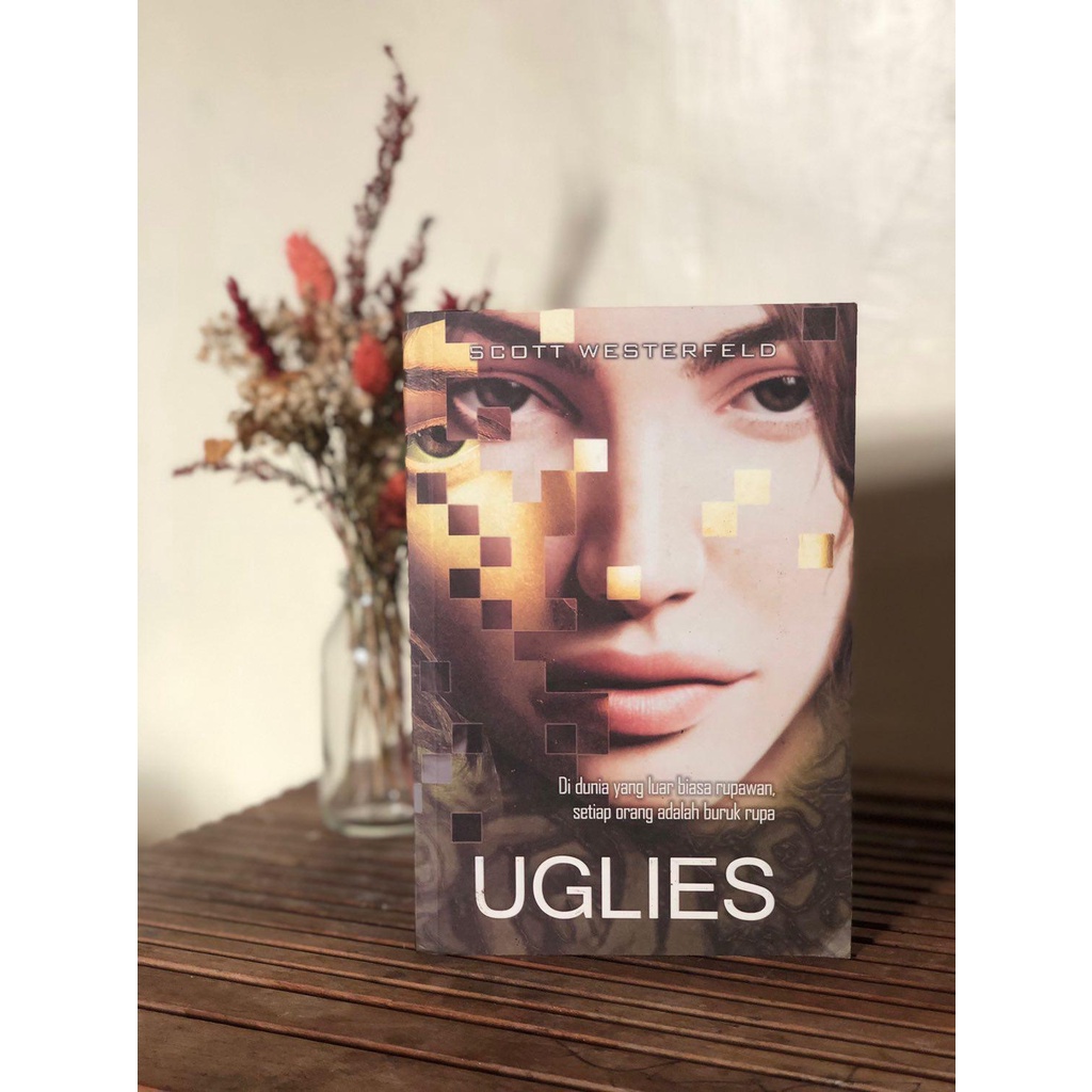 UGLIES by Scott Westerfeld