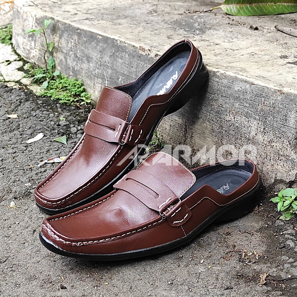 Sepatu Sendal Cowok Pria Santai Kasual Casual Formal Kulit Asli Tutong Bustong Slop Sandal Slide Brongsong Murah