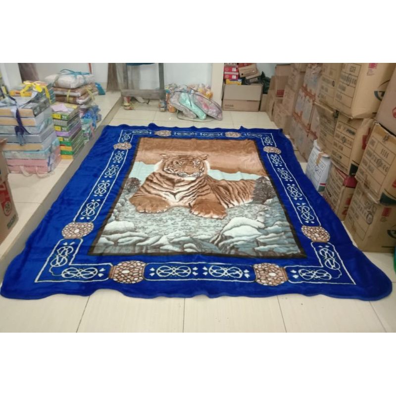 Selimut Polar Bear Jumbo Ukuran 220x240 cm Super Luxury Halus Dan Tebal Kualitas Premium