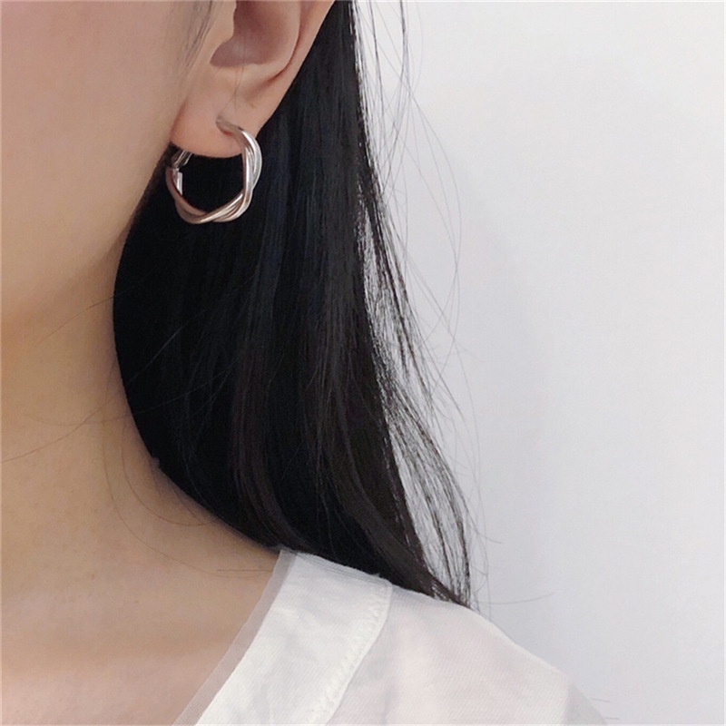 Korean Women's Round Earring Geometric Twist Earrings