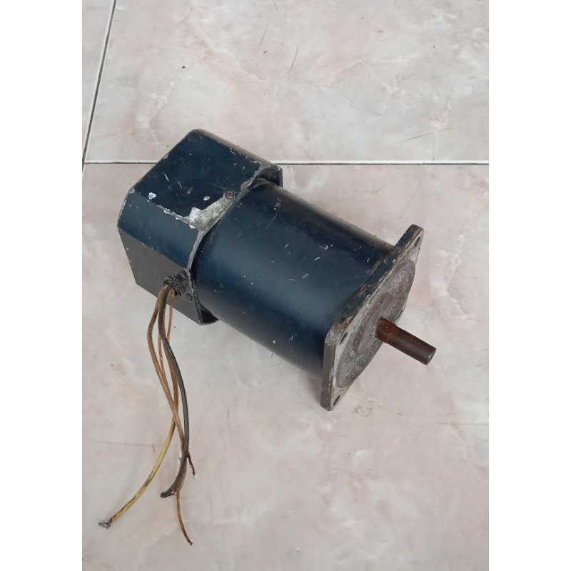 Oriental motor AC 200V 0.9A 60W