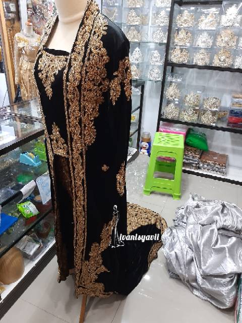 Kebaya Bludru Pengantin (Payet)