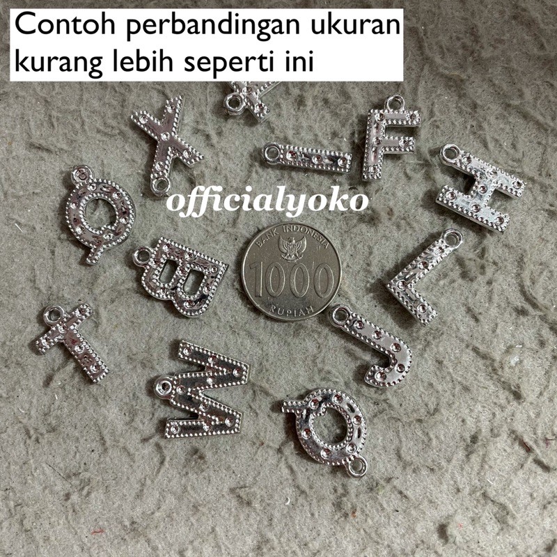 MANIK CHARM RINGAN HURUF SILVER