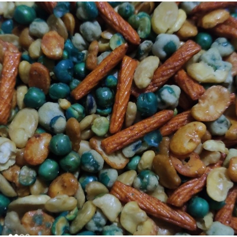 

Kacang Campur MIX± 230g / mix nuts / kacang campur snack makanan / jajanan murah / cemilan / camilan / home made