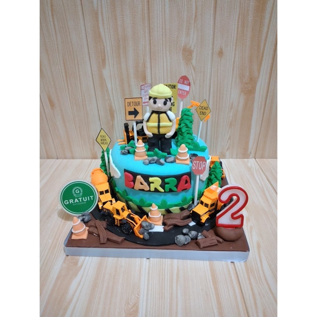 

exavator cake 15cm