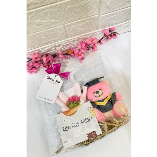 

Hampers Wisuda | Hampers Sidang | Hampers Gift Bunga Boneka Tas Transparan/Kado Wisuda/Kado Sidang/Kado Ulang Tahun