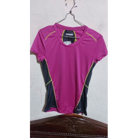 Baju Olahraga MARMOT