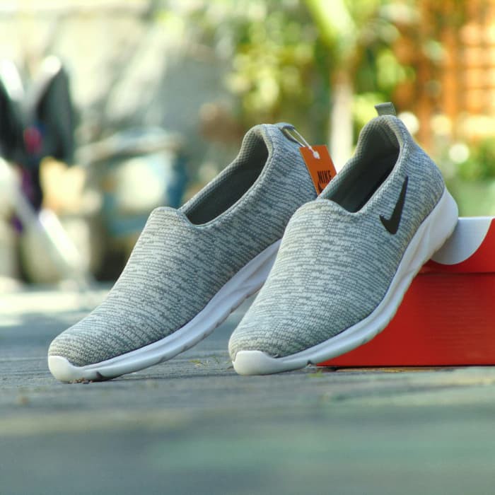 Nyaman Sepatu Slip On Slop Nike Airmax Tanpa Tali / Abu Hitam / Santai Best Seller