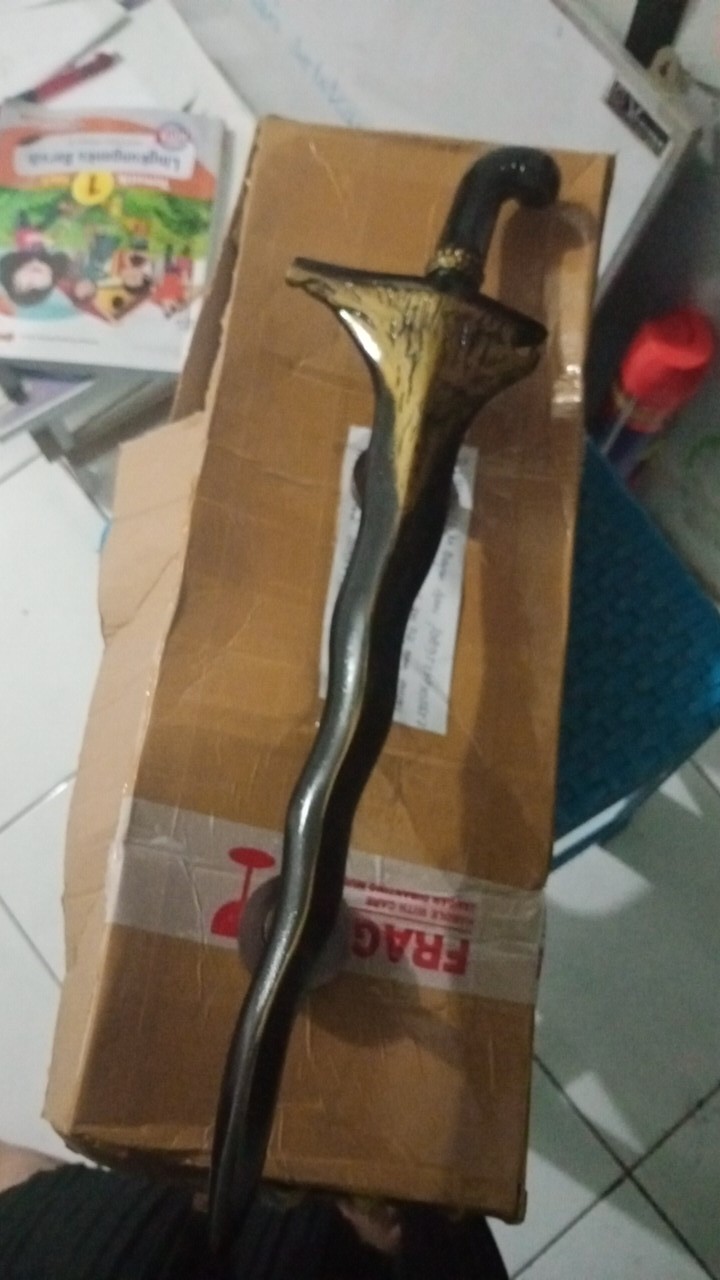 Handle Pintu Motif Keris Hitam 50 Cm Tarikan Pintu Antik