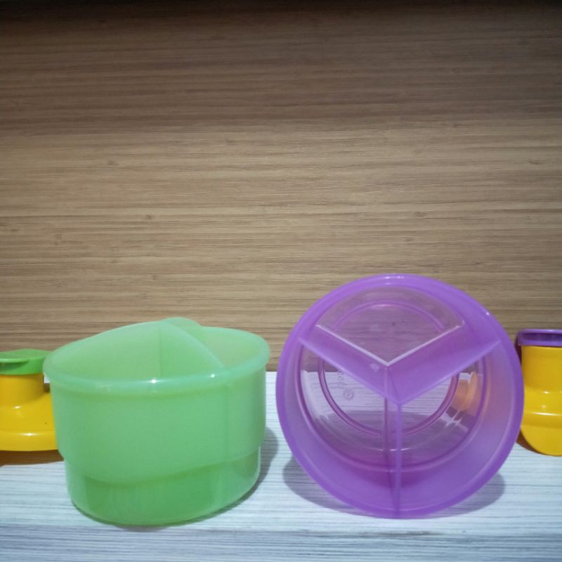 tempat susu formula/ formula dispenser