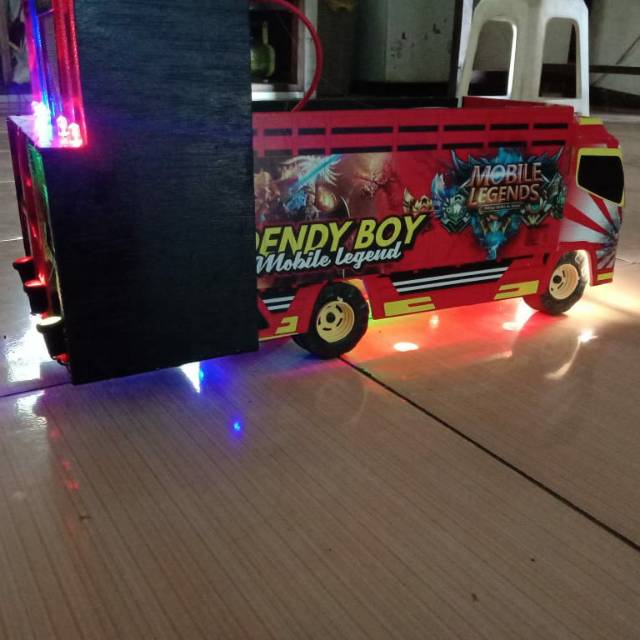  Miniatur  sound  dan  miniatur  truk  Sound  udah batre cas dan  