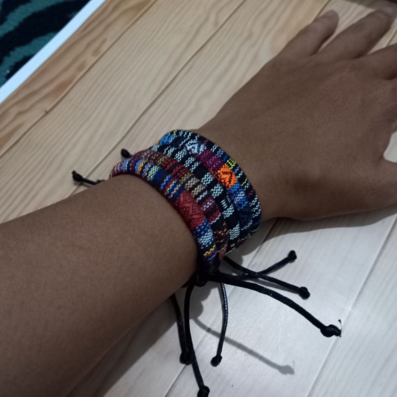 Gelang Tenun Etnik Pria Wanita Keren Outdoor Pendaki Gunung Aksesoris Premium Murah