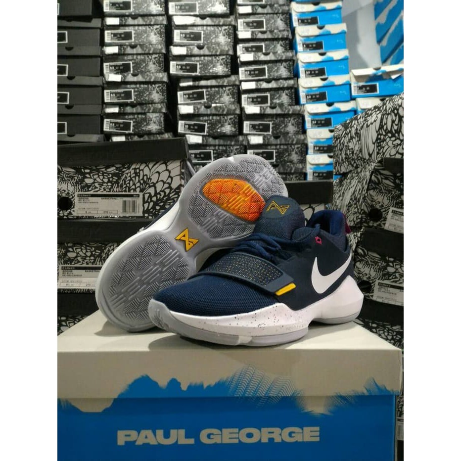 Jual  FREE TALI SEPATU  NIKE PAUL GEORGE 1 FEROCITY   PG I   SEPATU BASKET  Diskon