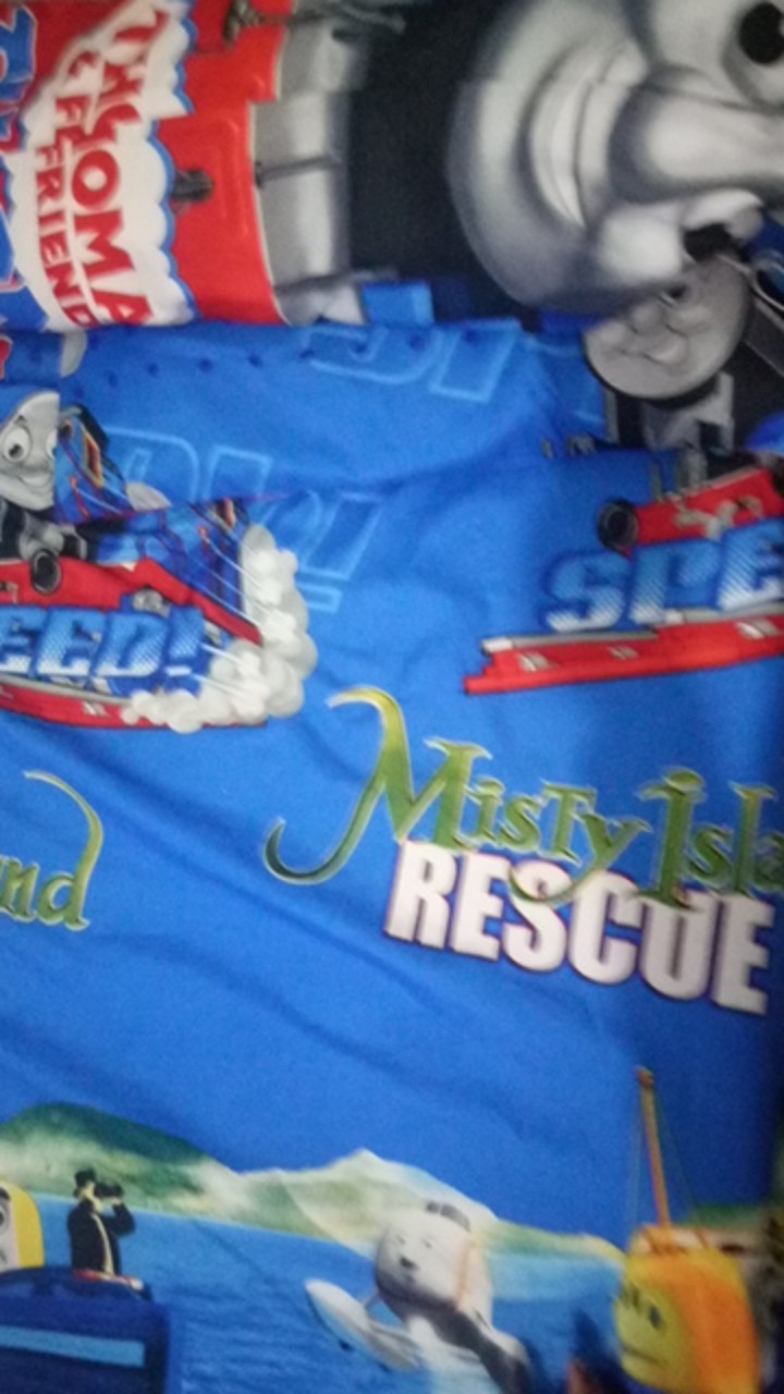 Seprei Homemade 2 Bantal, 1 Guling Size 180x200