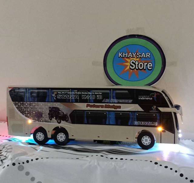 miniatur Bus bis /mainan bus bisPutra Mulya Double Decker lampu