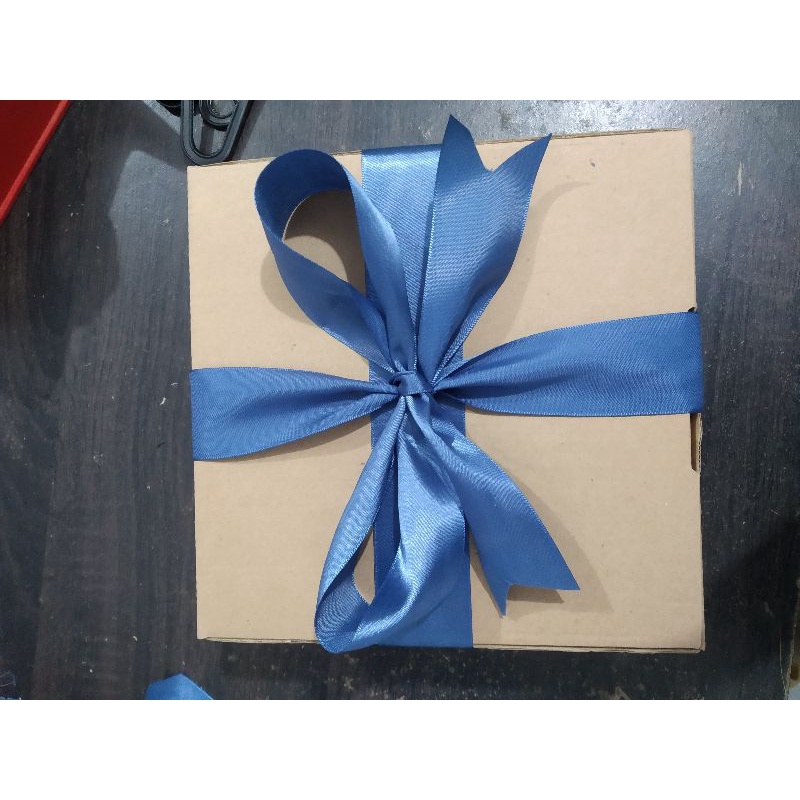 

box ukuran 25x25x10