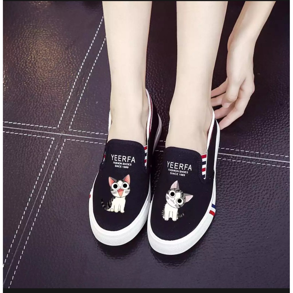 NAIRAI- SEPATU WANITA SLIP ON MEOW CAT PRINTING MURAH - HITAM PUTIH ABU DAN BIRU DONGKER