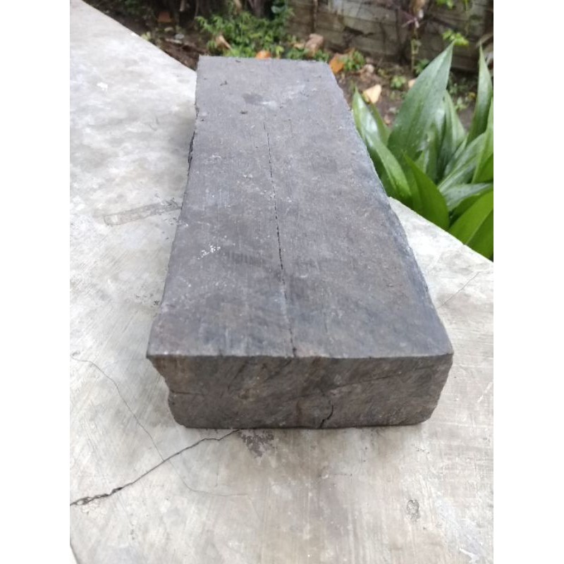 BAHAN BALOK KAYU HITAM