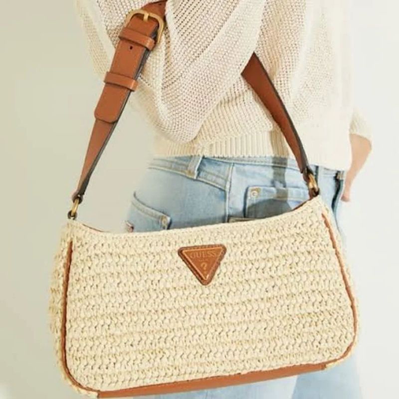 12.12 SALE | GUESSS little bay shoulder bag