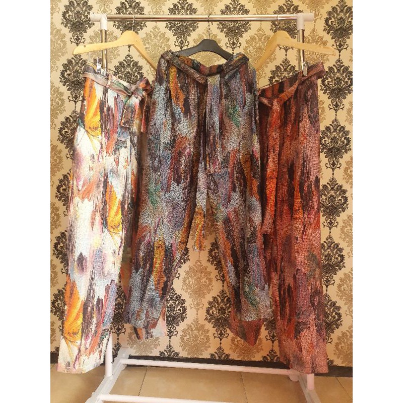 CELANA QULOT PREMIUM