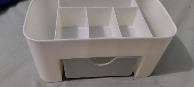 Kotak Organizer Tempat Penyimpanan Perlengkapan Kosmetik Perhiasan Rak Make Up