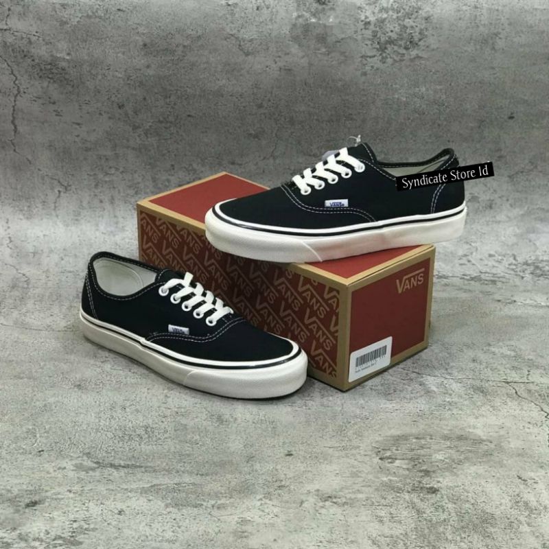 [BONUS BANYAK] SEPATU VANS AUTHENTIC Classic Black White BNIB