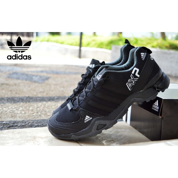 SEPATU PRIA SNEAKERS ADIDAS AX2 FULL BLACK VIETNAM IMPORT