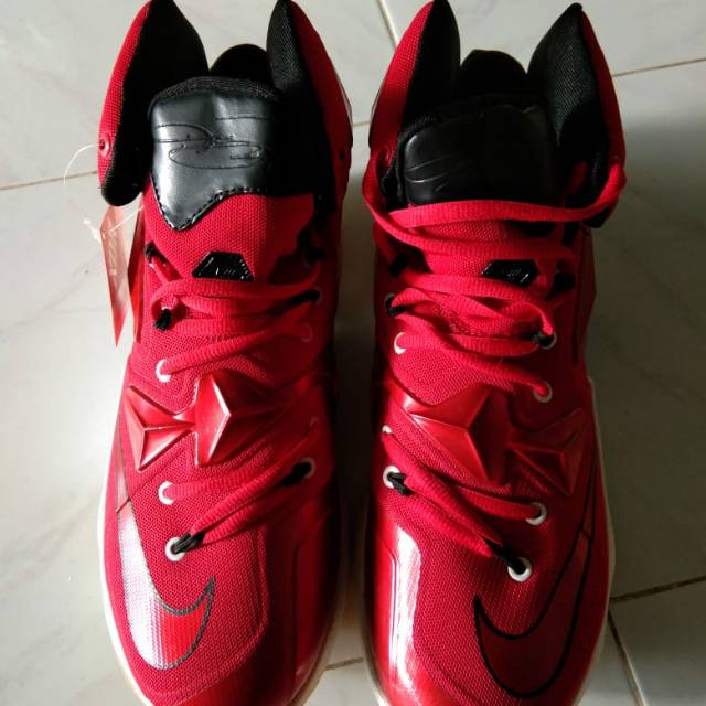 Sepatu basket nike xdr