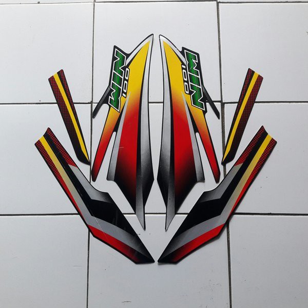 stiker honda win 100 2004 merah