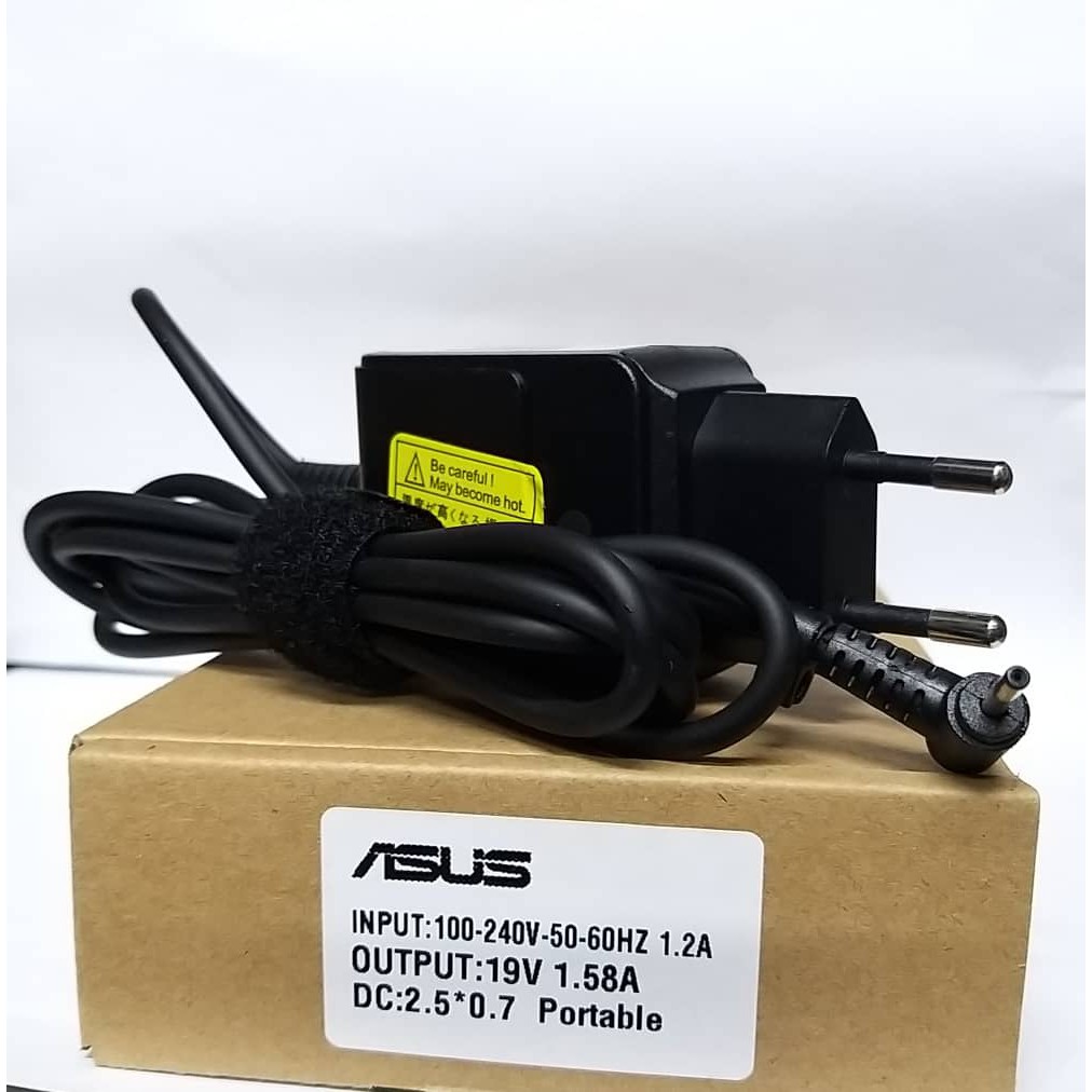 Adaptor Charger Netbook Asus Eee PC 1015 1025 1215 X101 X101H X101CH 19V-1.58A Small