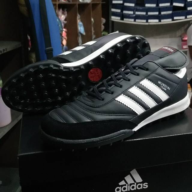 Sepatu futsal Adidas Copa mundial team turf astro