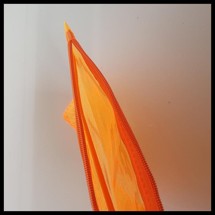 

Tempat Pensil 240X105Mm Wadah Kuitansi Giro