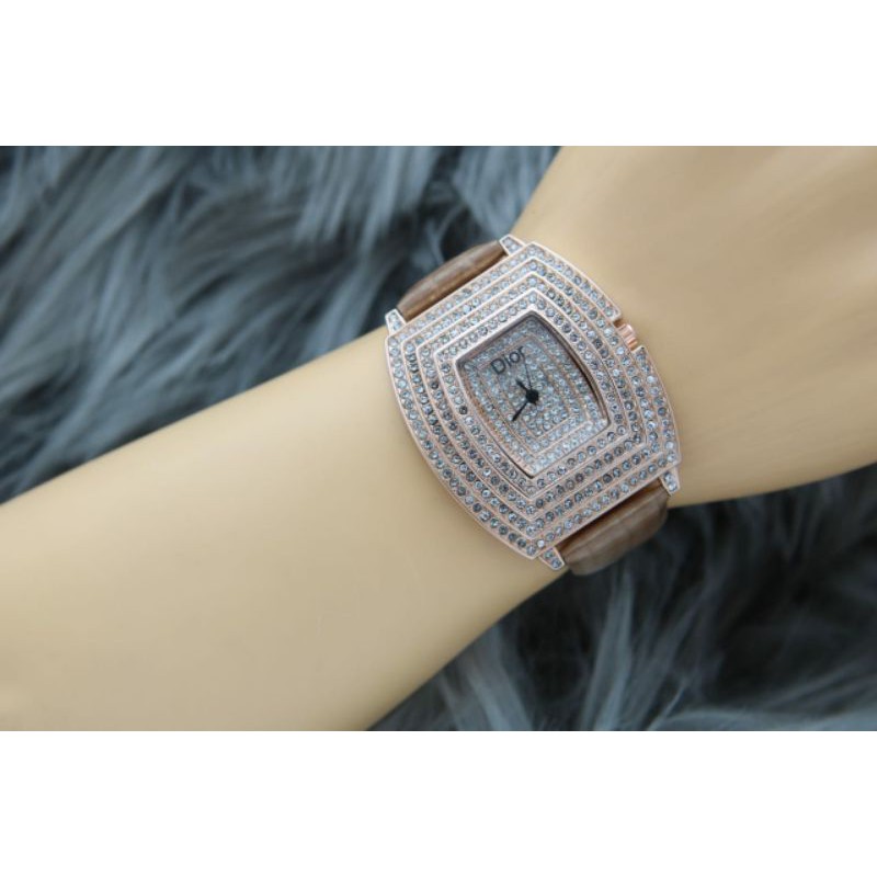 jam tangan terbaru DlOR piramid rosegold. 3.9cm @165rb