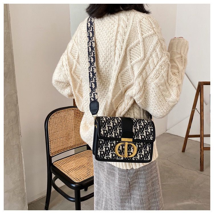 201593 Tas Selempang Wanita Import Slingbag Cewek Impor (1 KG MUAT 2) LT2066 BQ3434 CR7769 GT1914 JTF9937 EL5592 DJ1152