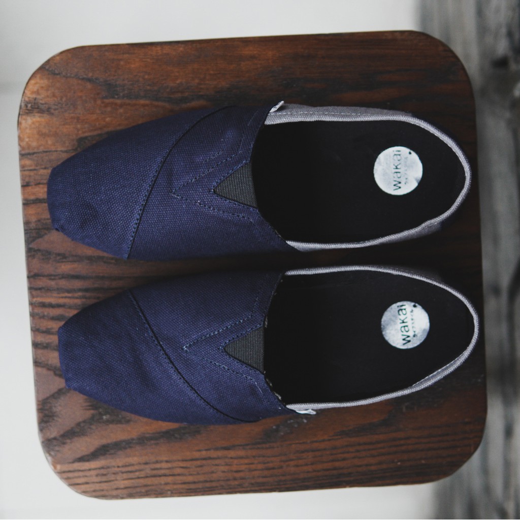 BAYAR DI TEMPAT !! Sepatu Pria Wakai SlipOn Santai Formal Warna Navy Abu Murah Meriah