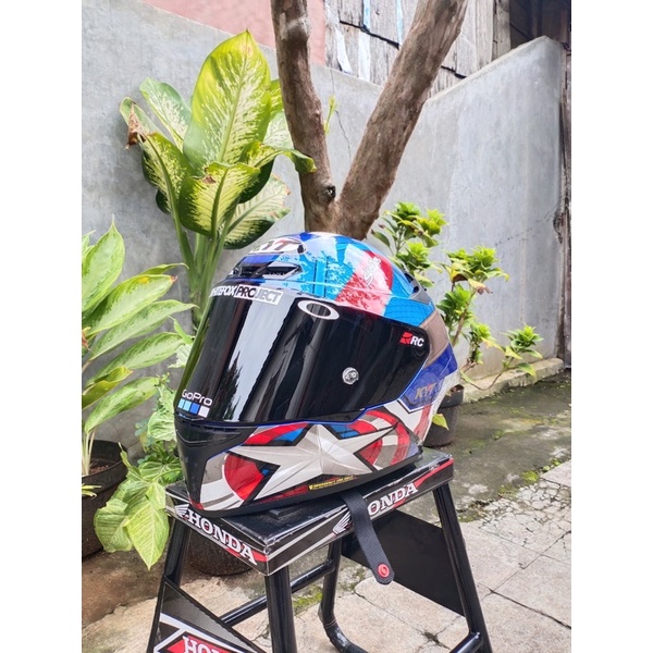HELM KYT TT COURSE  CAPTAIN AMERICA MARVEL LIMITED EDITION