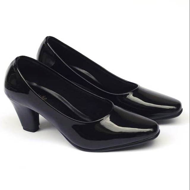 Sepatu pantofel wanita ukuran big size