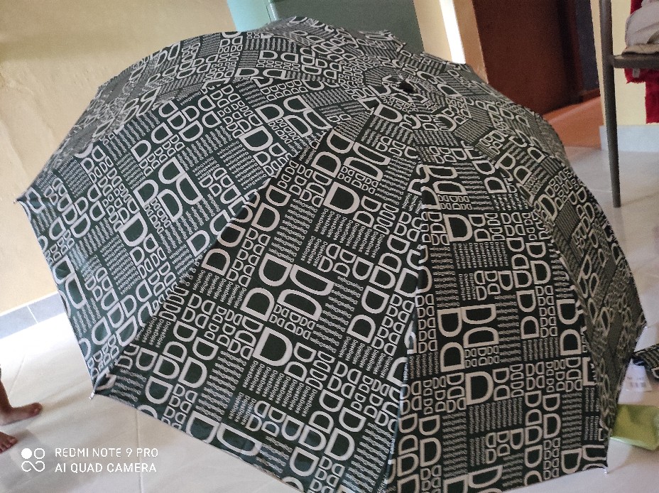 Payung Lipat 4 Jumbo 10jari Motif Huruf Dd Anti Uv