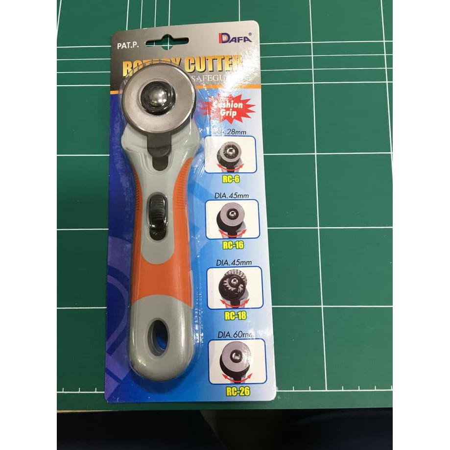 

Buruan Serbu Rotary Cutter Dafa Rc-16 Alat Pemotong Kertas, Kain, Dll