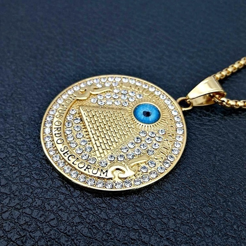 Kalung Liontin Piramida Bahan Zircon Warna Emas Gaya Hip Hop Glamor Untuk Pria