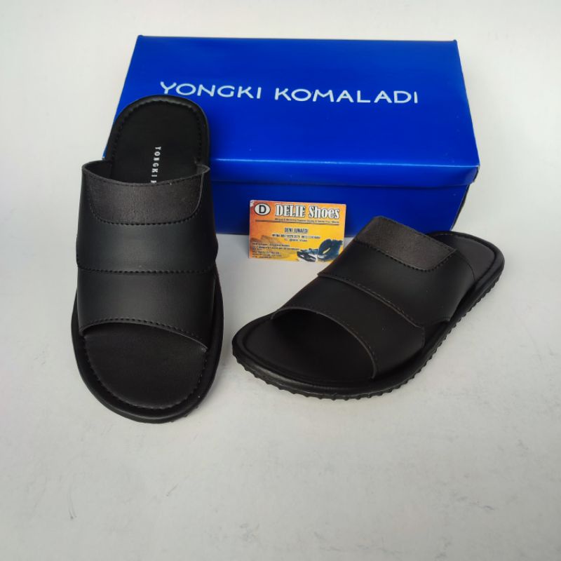 Sandal Yongki Komaladi pria slop terbaru