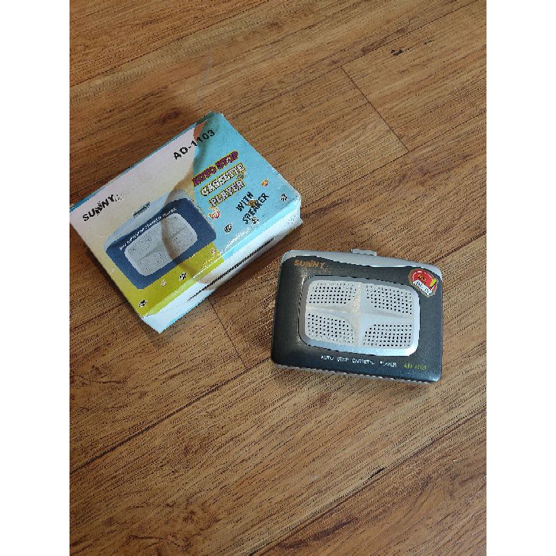 Walkman SUNNY NOS New Old Stock // tape player kaset pita jadul walkman murmer