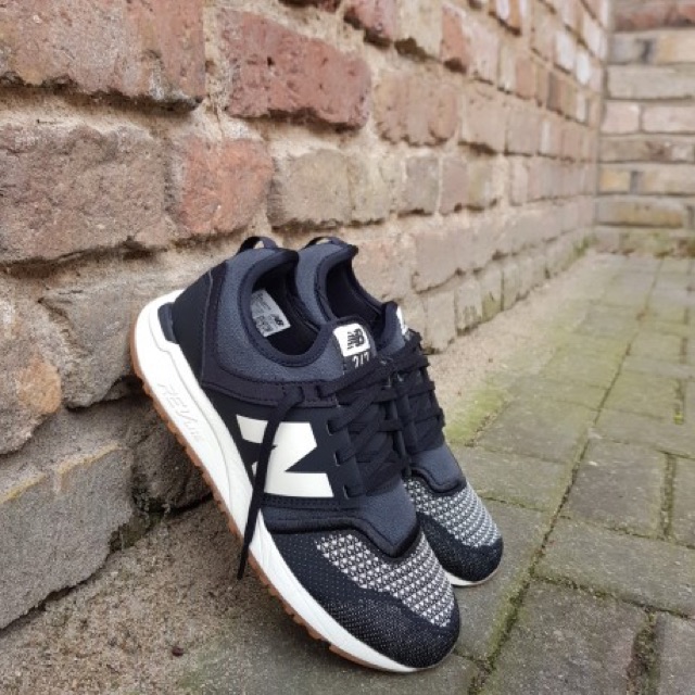 New Balance WRL247TE Black Stripe White