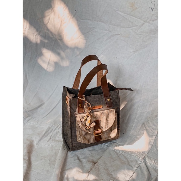 ALANA SLINGBAG