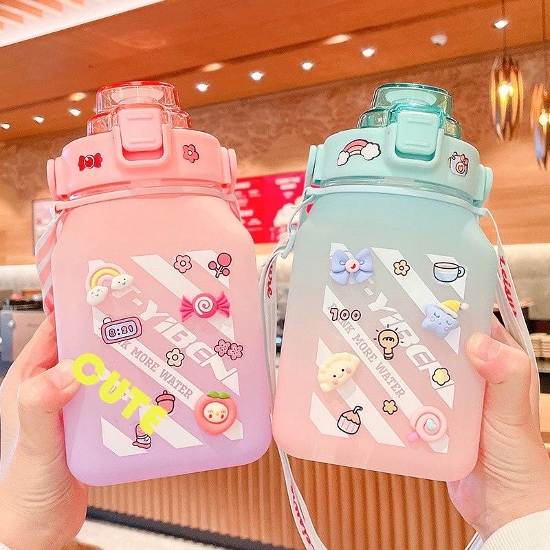 Botol Minum viral gemoy kotak 1.5L free tali & 2 sticker 2D & 3D Dengan Tutup Flip Sedotan Penanda W