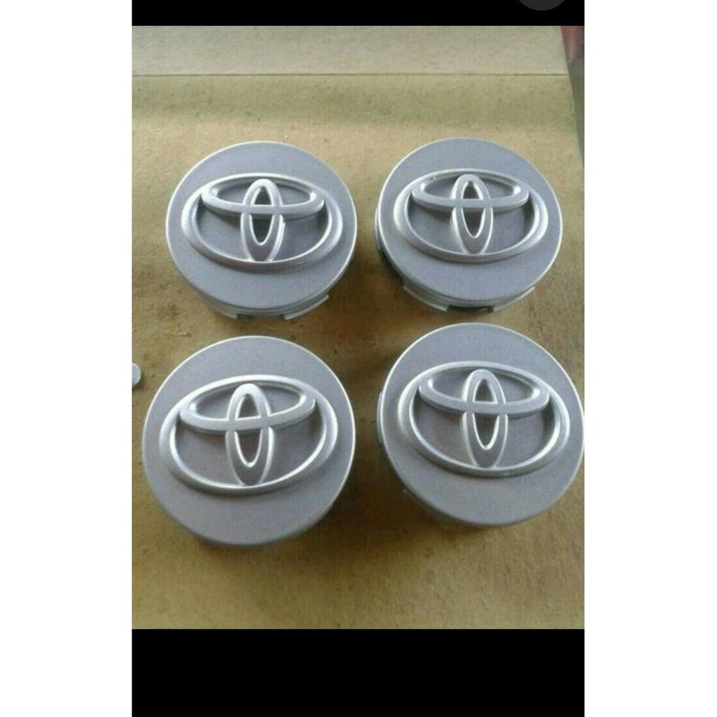 Tutup dop velg Toyota Avanza